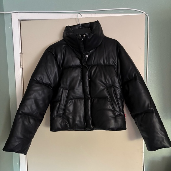 Levi’s leather puffer jacket faux black Women’s size XS NEW - Picture 3 of 7